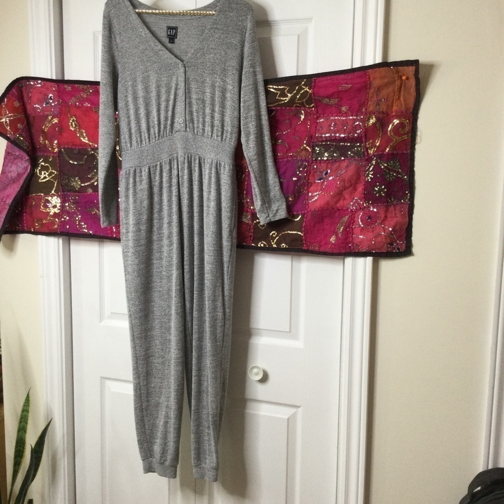 Gap all in one pant suit knitted fabric small